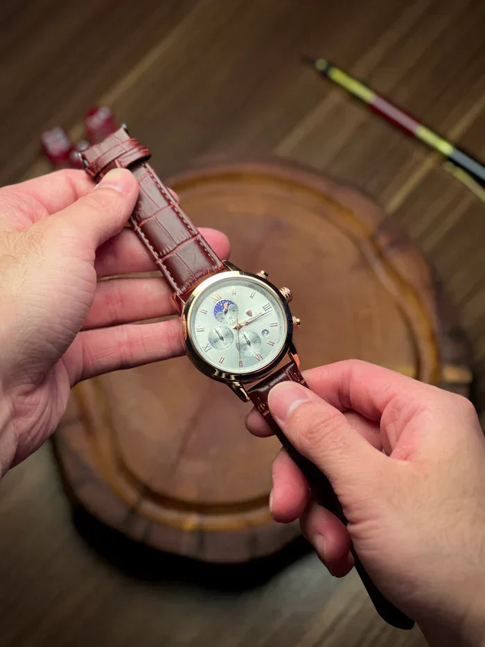 Lunare Classic Watch